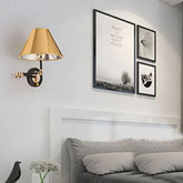Guld Konisk Justerbar Arm Vintage Lästlampa